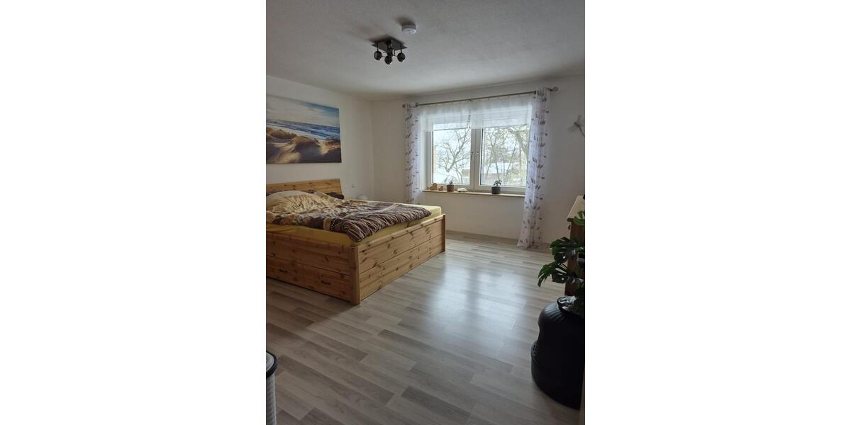 Erdgeschoßwohnung Burghaun - 3 Zimmer, 84 m&sup2;, 590&euro; | Angebot:26047256