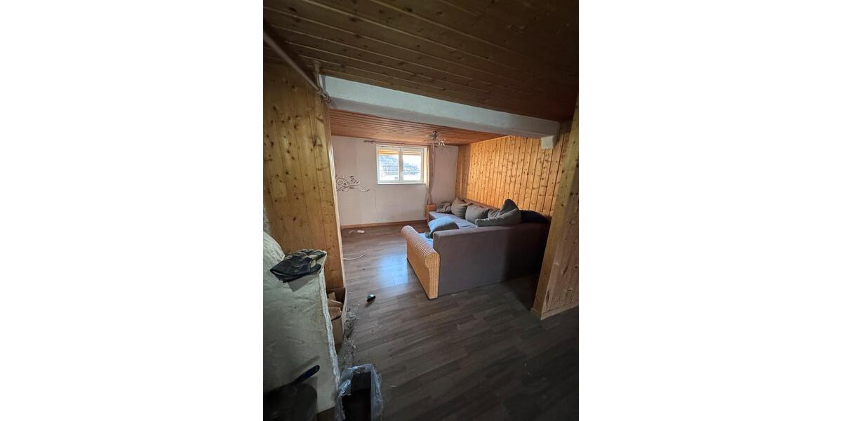 Einfamilienhaus Herbstein - 6 Zimmer, 100 m&sup2;, 85.000&euro; | Angebot:26112999