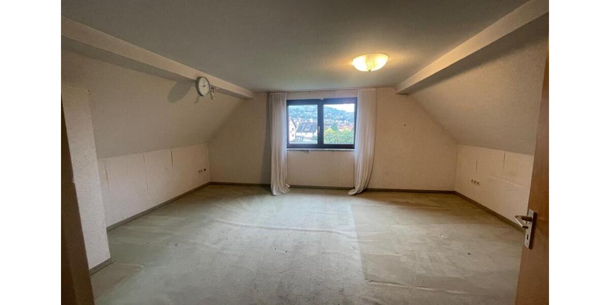 Einfamilienhaus Riedenberg - 8 Zimmer, 185 m&sup2;, 175.000&euro; | Angebot:25589668