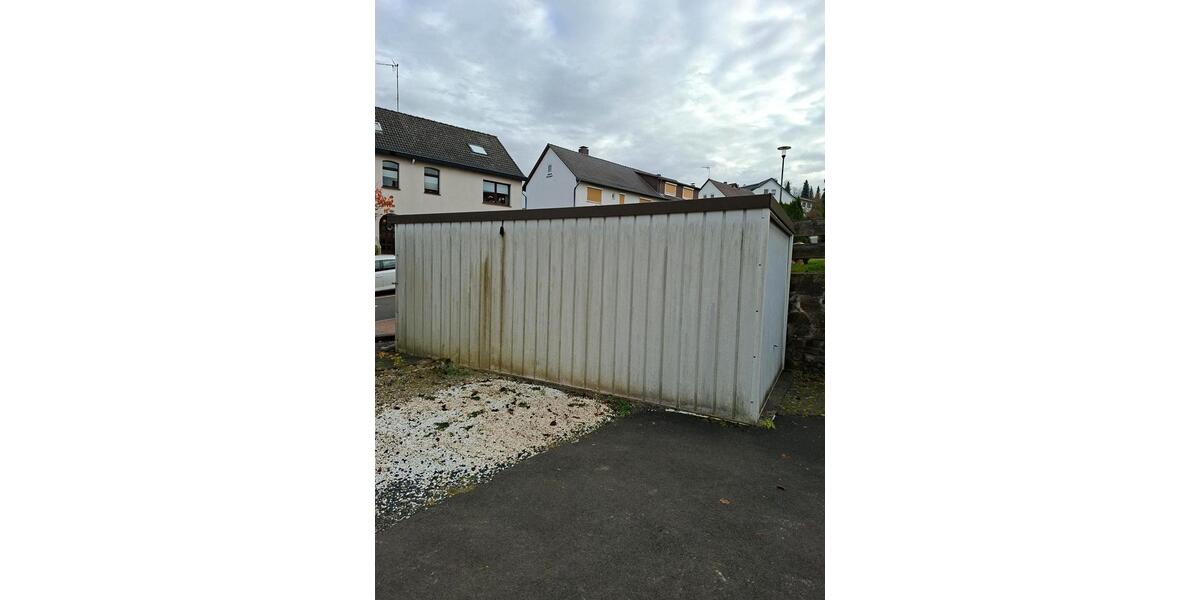 Einfamilienhaus Bad Salzschlirf - 8 Zimmer, 240 m&sup2;, 135.000&euro; | Angebot:23580955