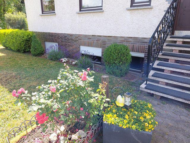 Einfamilienhaus Großenlüder - 9 Zimmer, 223 m&sup2;, 435.000&euro; | Angebot:27040113