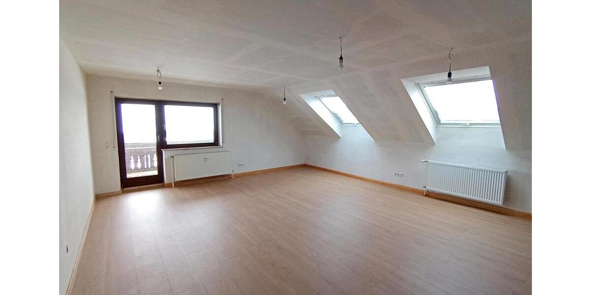 Dachgeschoßwohnung Tann (Rhön) - 3.5 Zimmer, 132 m&sup2;, 870&euro; | Angebot:26439315