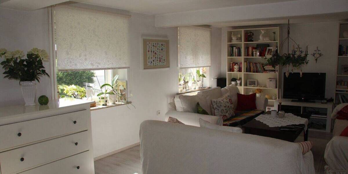 Mehrfamilienhaus, Wohnhaus Schlitz - 6 Zimmer, 140 m&sup2;, 220.000&euro; | Angebot:26673230