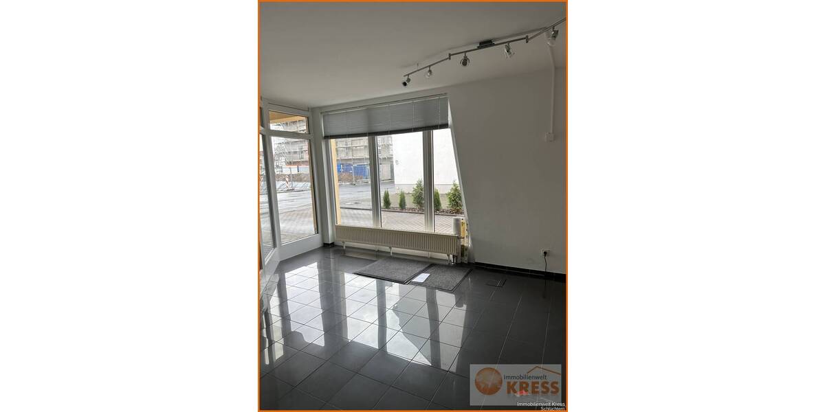 Gewerbeobjekt Schlüchtern - 3 Zimmer, 1.200&euro; | Angebot:26018078