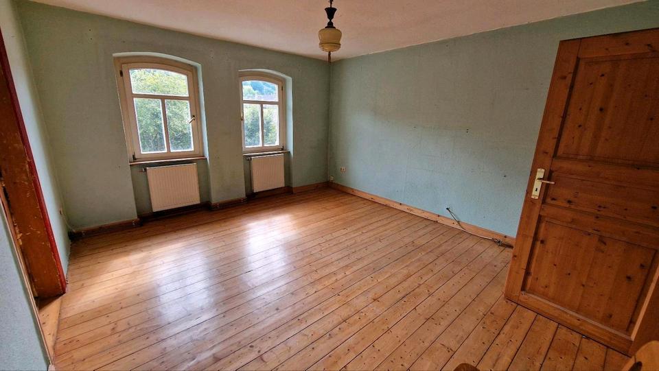 Einfamilienhaus Eiterfeld - 5 Zimmer, 125 m&sup2;, 175.000&euro; | Angebot:26745778