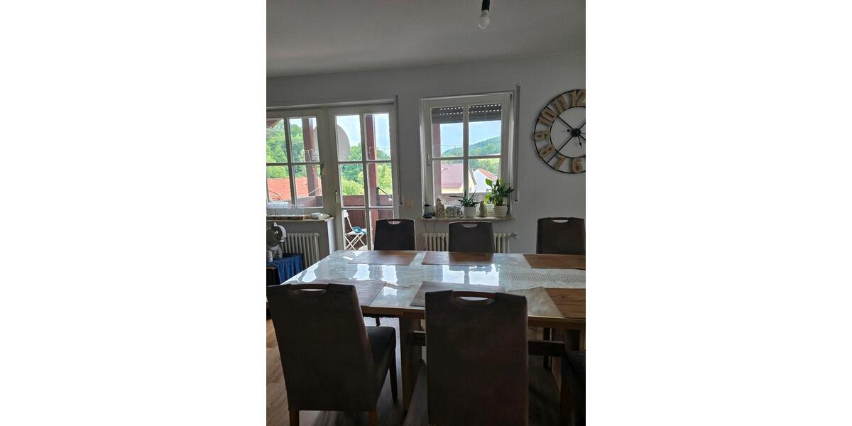 Einfamilienhaus Eiterfeld - 9 Zimmer, 220 m&sup2;, 300.000&euro; | Angebot:26770391