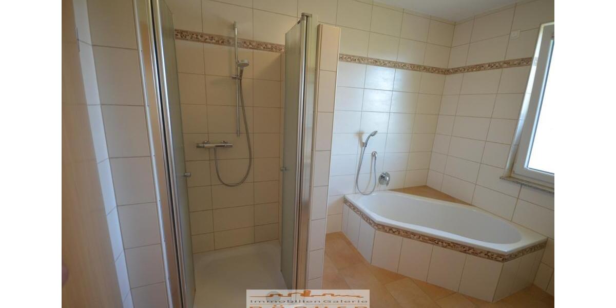 Etagenwohnung Neuhof - 2 Zimmer, 61 m&sup2;, 600&euro; | Angebot:26087082