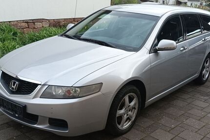 Honda Accord 292.000 km 850 &euro; Buttlar 36419