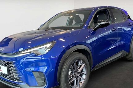 Lexus LBX 1.500 km 33.890 &euro; Petersberg 36100