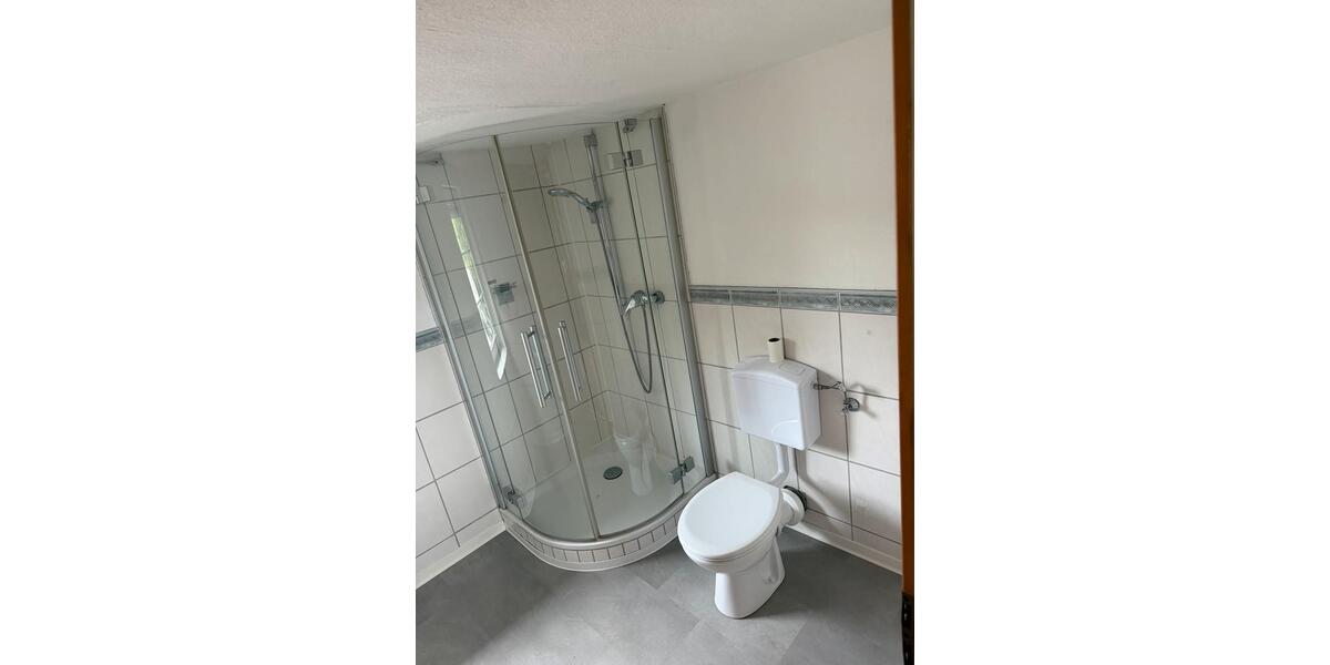 Reihenhaus Niederaula - 2 Zimmer, 132 m&sup2;, 148.000&euro; | Angebot:25650233