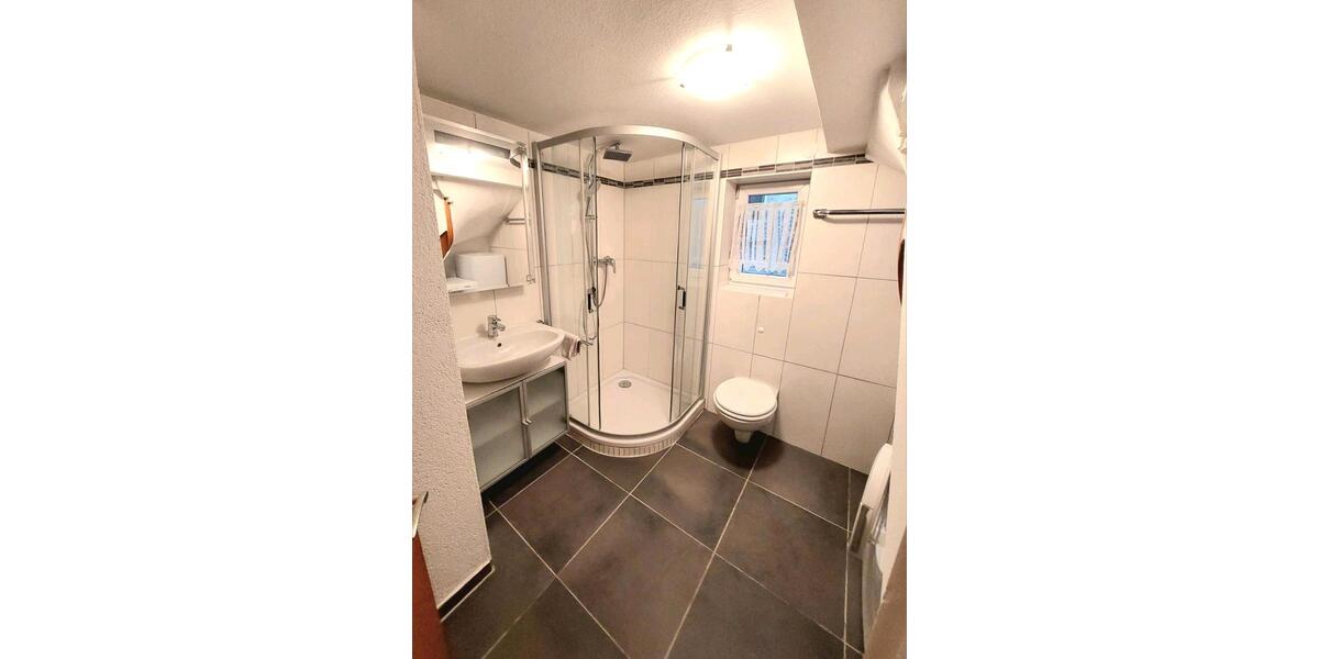 Einfamilienhaus Bischofsheim in der Rhön - 3 Zimmer, 71 m&sup2;, 800&euro; | Angebot:26432103
