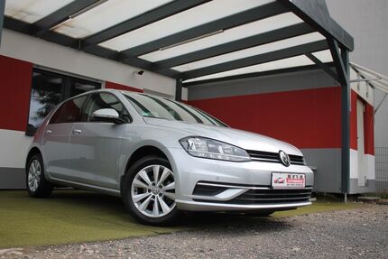 VW Golf 124.000 km 11.995 &euro; Schlüchtern 36381
