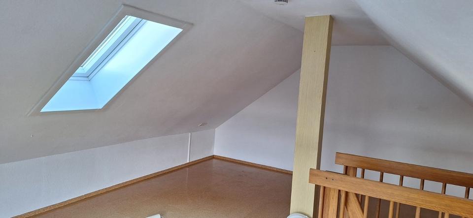 Dachgeschoßwohnung Hünfeld - 4 Zimmer, 107 m&sup2;, 900&euro; | Angebot:25918760