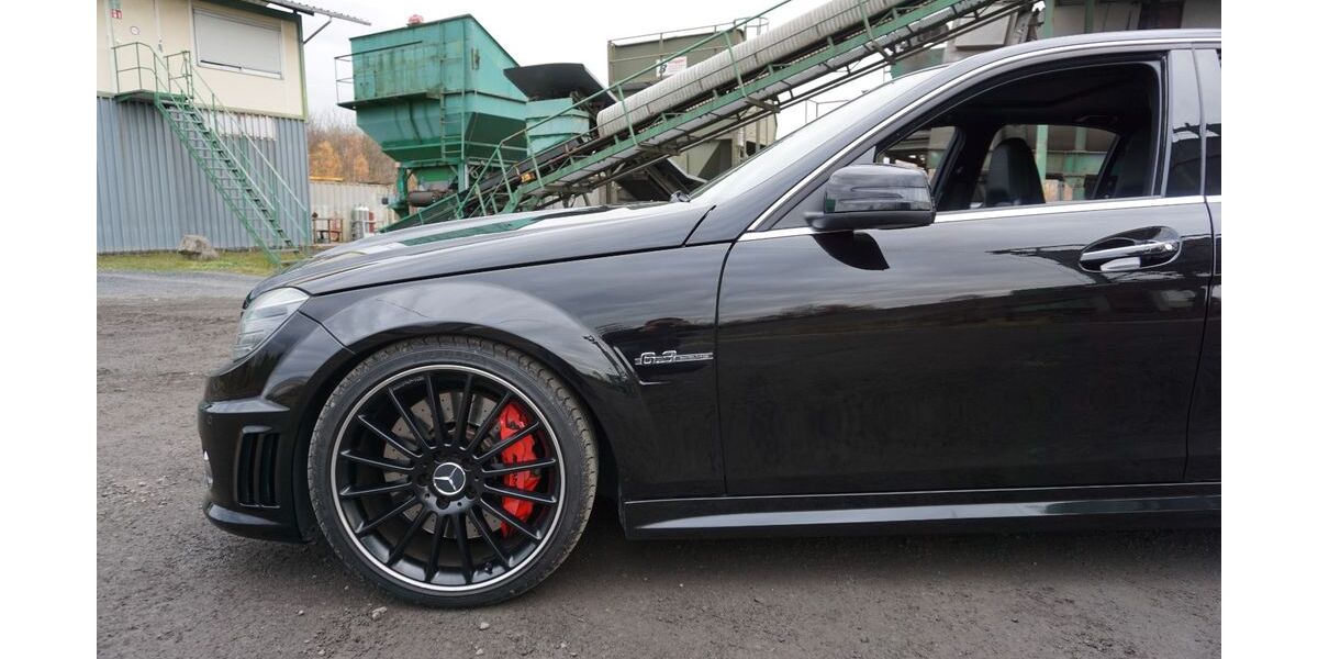 Mercedes-Benz C 63 AMG 78.900 km 46.500 &euro; Sinntal-Weiperz 36391