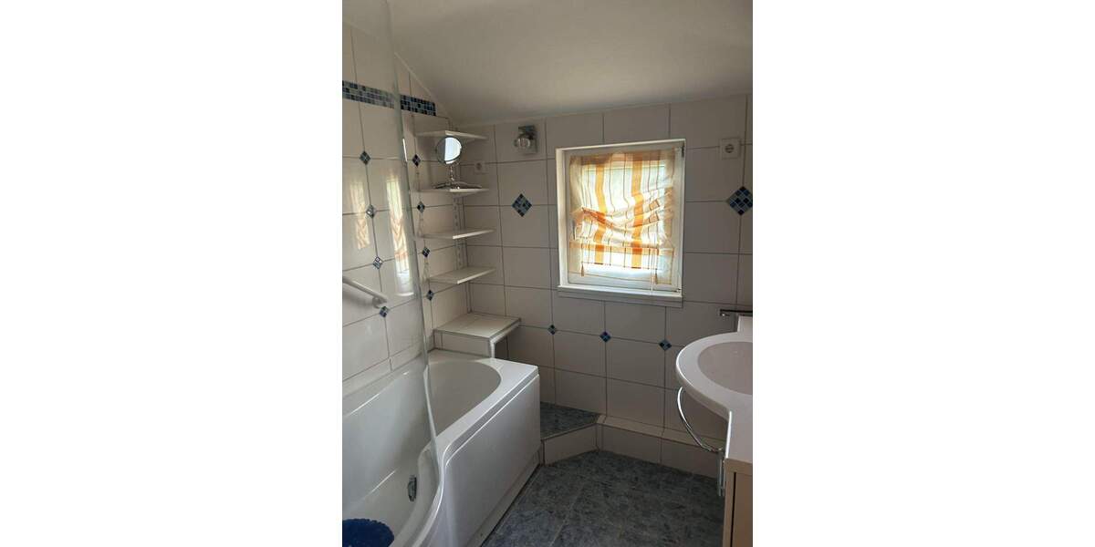 Doppelhaushälfte Großenlüder - 5 Zimmer, 185 m&sup2;, 375.000&euro; | Angebot:25664844