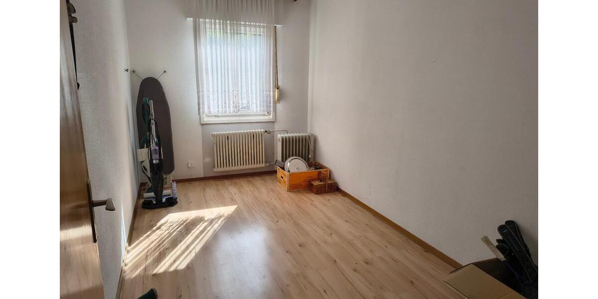 Einfamilienhaus Schlüchtern - 9 Zimmer, 190 m&sup2;, 220.000&euro; | Angebot:26762758