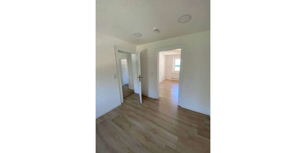 Doppelhaushälfte Großenlüder Uffhausen - 5 Zimmer, 130 m&sup2;, 1.050&euro; | Angebot:26570162