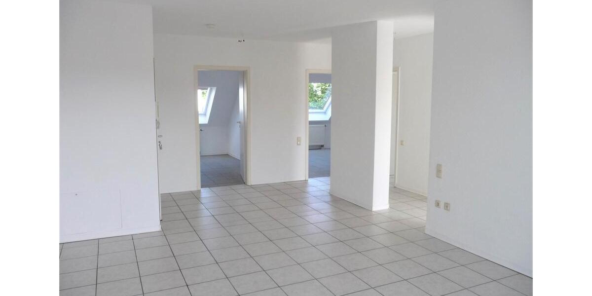 Dachgeschoßwohnung Niederaula - 3 Zimmer, 75 m&sup2;, 568&euro; | Angebot:26152137