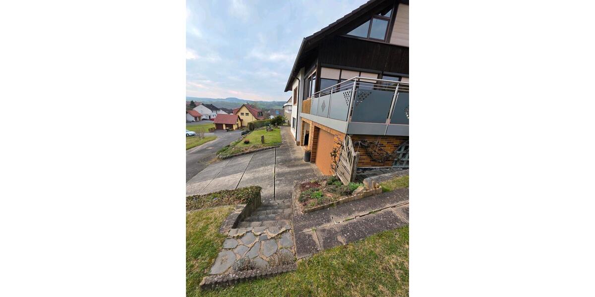 Mehrfamilienhaus, Wohnhaus Großenlüder - 13 Zimmer, 250 m&sup2;, 450.000&euro; | Angebot:26176843