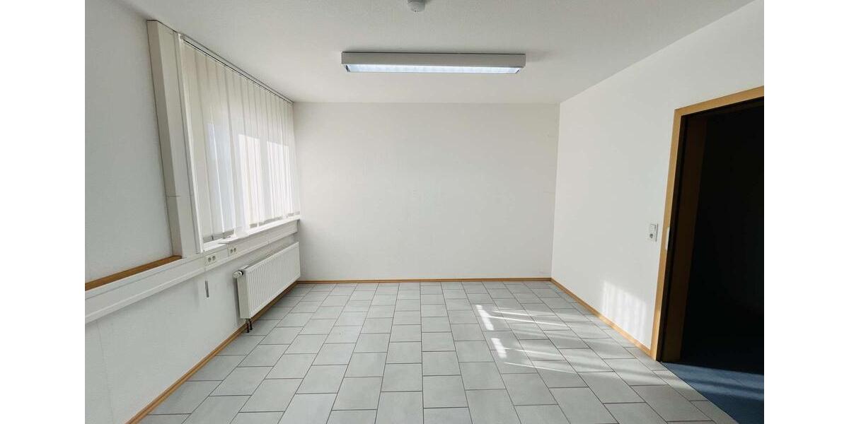 Gewerbeobjekt Neuhof - 4.500&euro; | Angebot:24870353