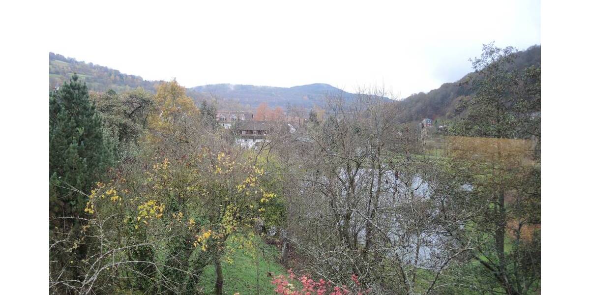 Einfamilienhaus Riedenberg - 8 Zimmer, 185 m&sup2;, 175.000&euro; | Angebot:25837168