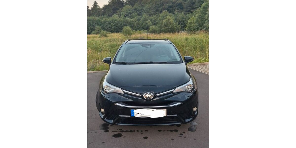 Toyota Avensis 116.400 km 14.850 &euro; Wildflecken 97772