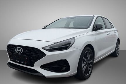 Hyundai i30 8.500 km 21.850 &euro; Petersberg 36100