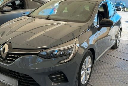 Renault Clio 29.000 km 14.999 &euro; Lauterbach 36341
