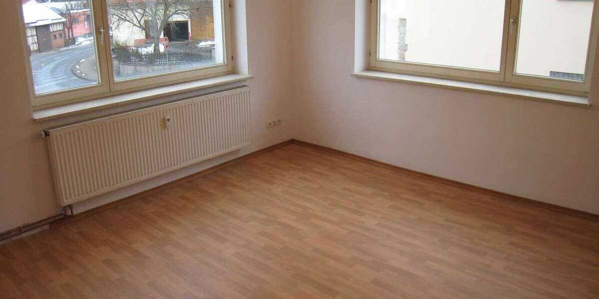 Etagenwohnung Poppenhausen - 2 Zimmer, 36 m&sup2;, 320&euro; | Angebot:26242741