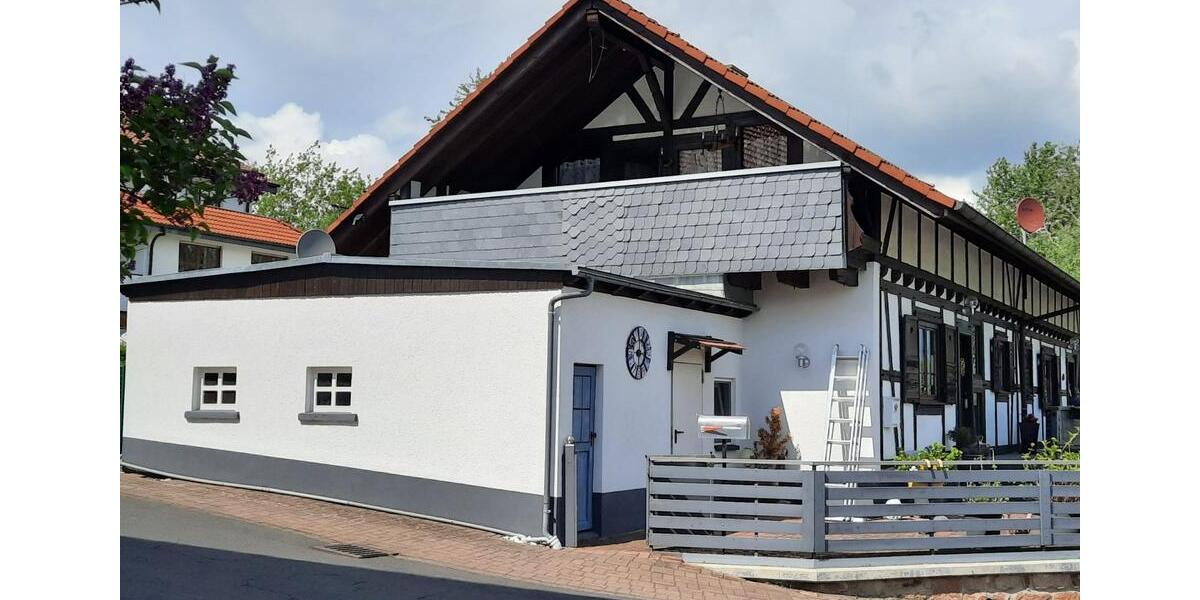 Einfamilienhaus Hosenfeld - 5 Zimmer, 210 m&sup2;, 325.000&euro; | Angebot:22211348