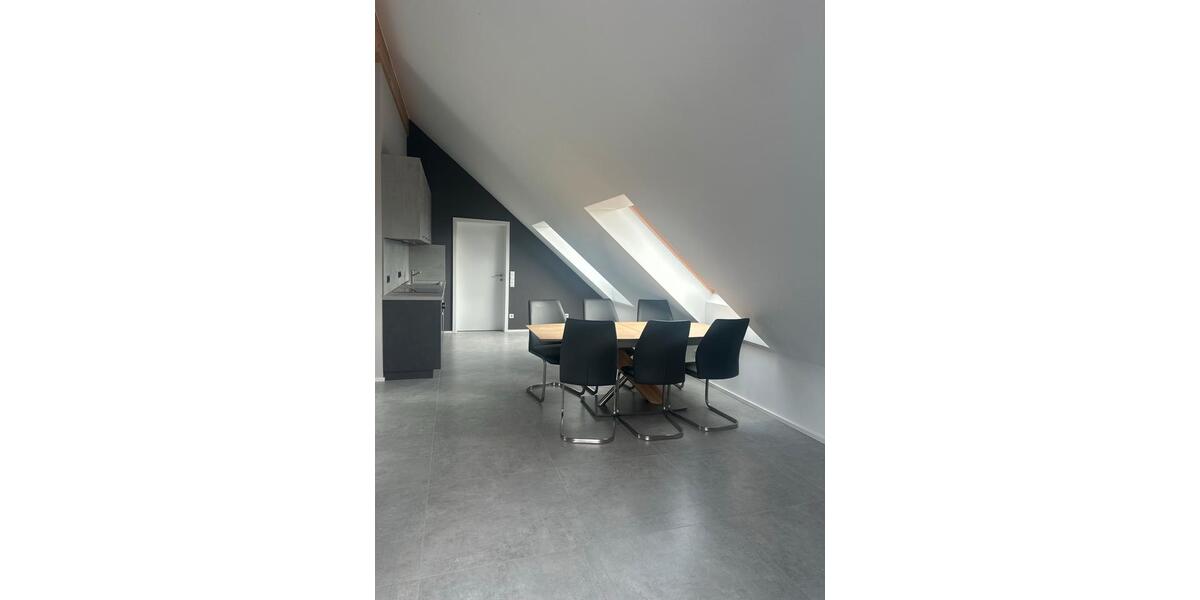 Dachgeschoßwohnung Ebersburg - 2 Zimmer, 85 m&sup2;, 1.100&euro; | Angebot:26023563