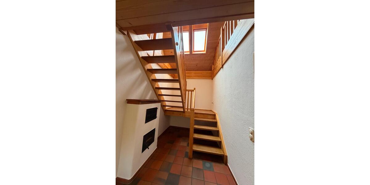 Einfamilienhaus Schlüchtern - 3 Zimmer, 150 m&sup2;, 1.600&euro; | Angebot:25964514