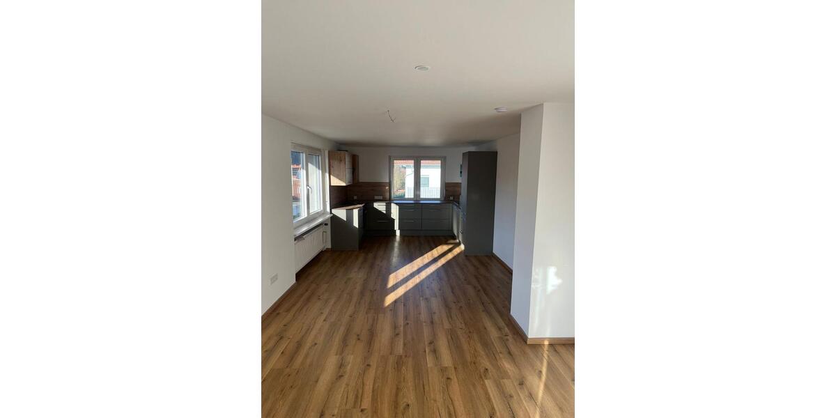 Etagenwohnung Burghaun - 3 Zimmer, 82 m&sup2;, 920&euro; | Angebot:26577798