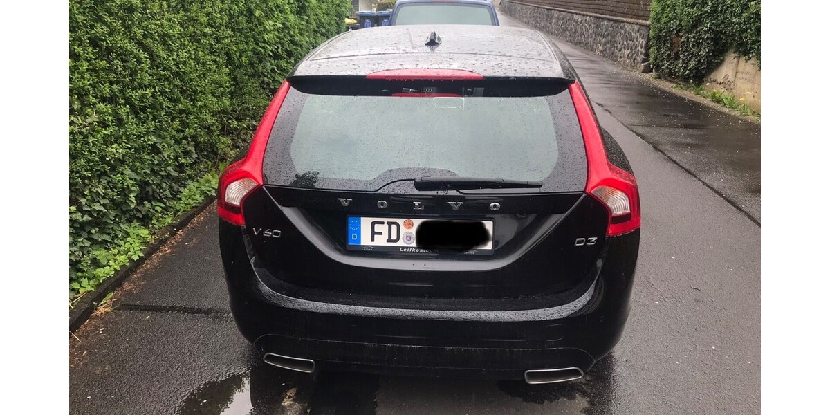 Volvo V60 202.422 km 15.900 &euro; Ebersburg 36157