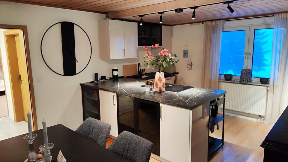 Etagenwohnung Burghaun - 5.5 Zimmer, 107 m&sup2;, 1.250&euro; | Angebot:24655667