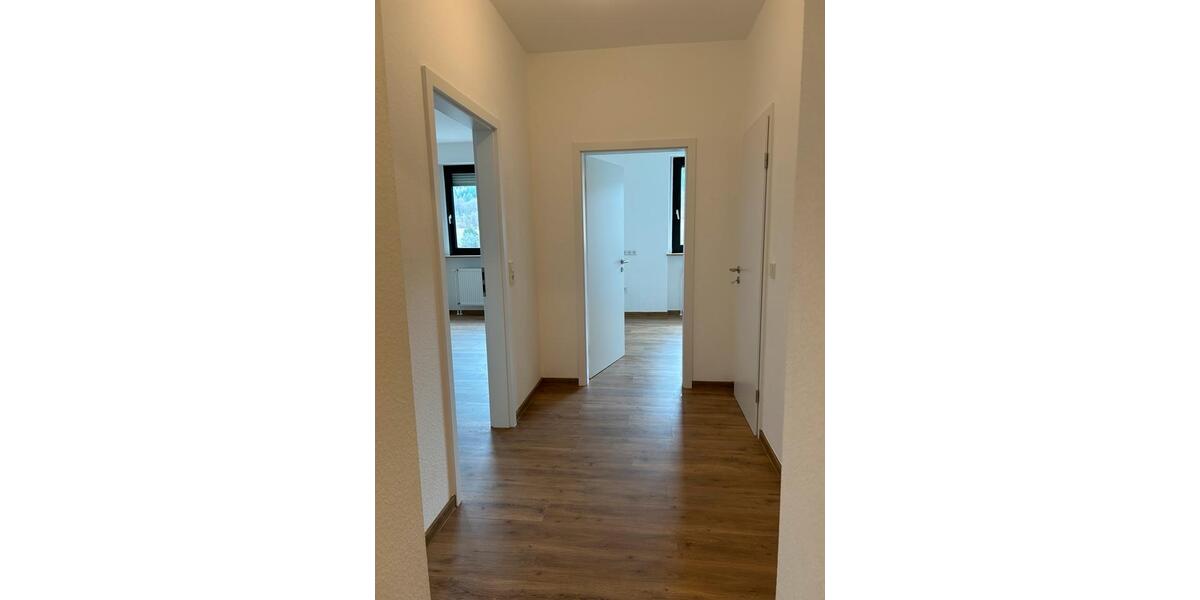 Etagenwohnung Bad Brückenau - 3 Zimmer, 80 m&sup2;, 140.000&euro; | Angebot:26875310