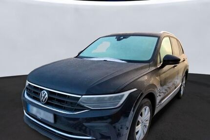VW Tiguan 124.746 km 22.800 &euro; Burghaun 36151