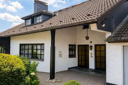 Haus Fulda Aschenberg - 8 Zimmer, 214 m&sup2;, 690.000&euro; | Angebot:26833917