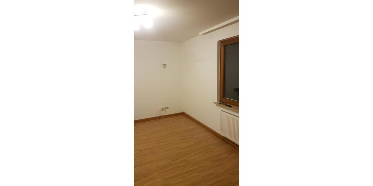 Erdgeschoßwohnung Ebersburg - 4 Zimmer, 52 m&sup2;, 450&euro; | Angebot:25950844