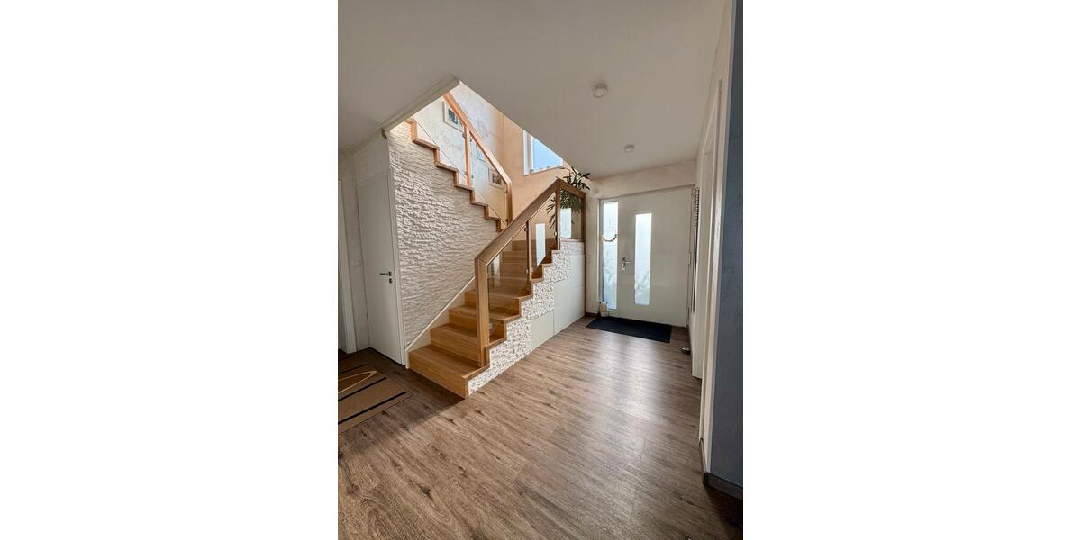 Einfamilienhaus Eichenzell - 7 Zimmer, 236 m&sup2;, 890.000&euro; | Angebot:26650199