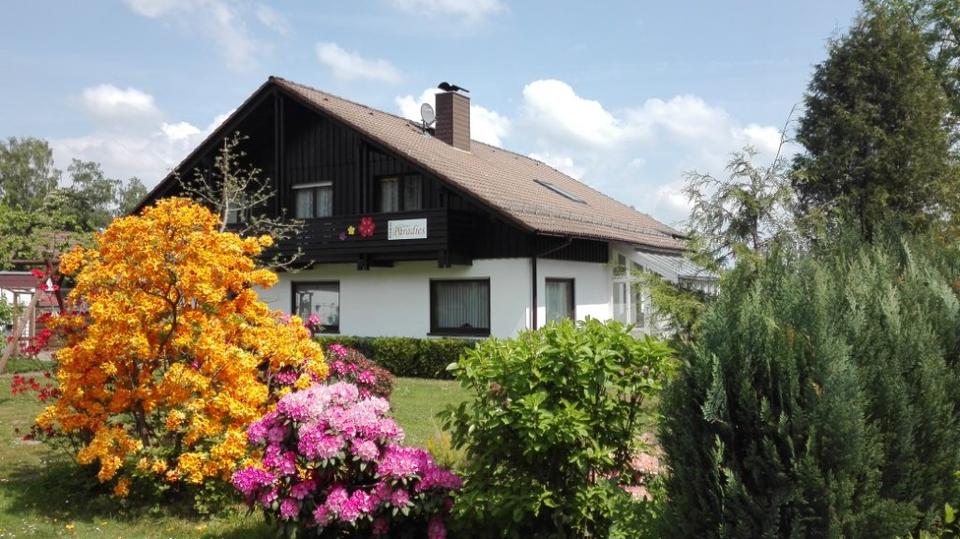 Einfamilienhaus Grebenhain - 11 Zimmer, 263 m&sup2;, 399.000&euro; | Angebot:26857851