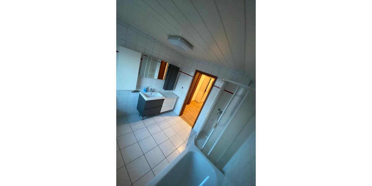 Dachgeschoßwohnung Lauterbach (Hessen) - 4 Zimmer, 106 m&sup2;, 800&euro; | Angebot:25814286