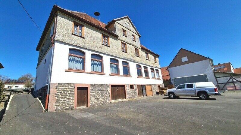 Einfamilienhaus Herbstein - 13 Zimmer, 480 m&sup2;, 799.000&euro; | Angebot:26070835