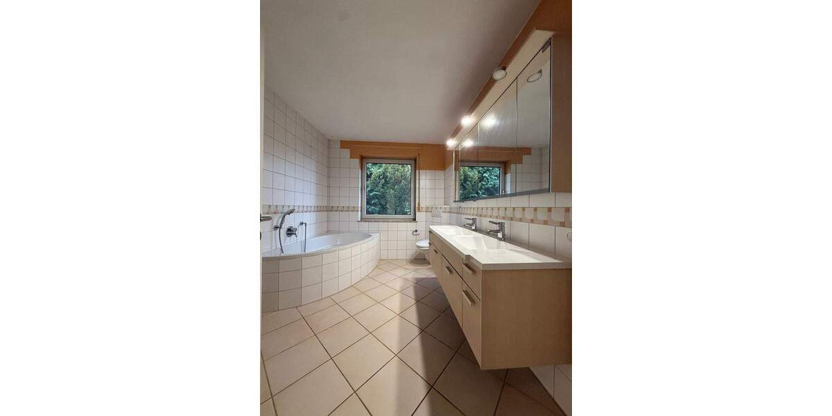 Einfamilienhaus Breitenbach am Herzberg Oberjossa - 9 Zimmer, 315 m&sup2;, 249.000&euro; | Angebot:25664657