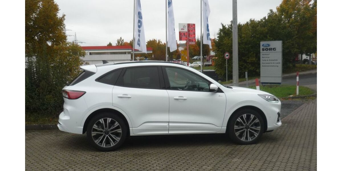 Ford Kuga 13.900 km 29.990 &euro; Hünfeld 36088