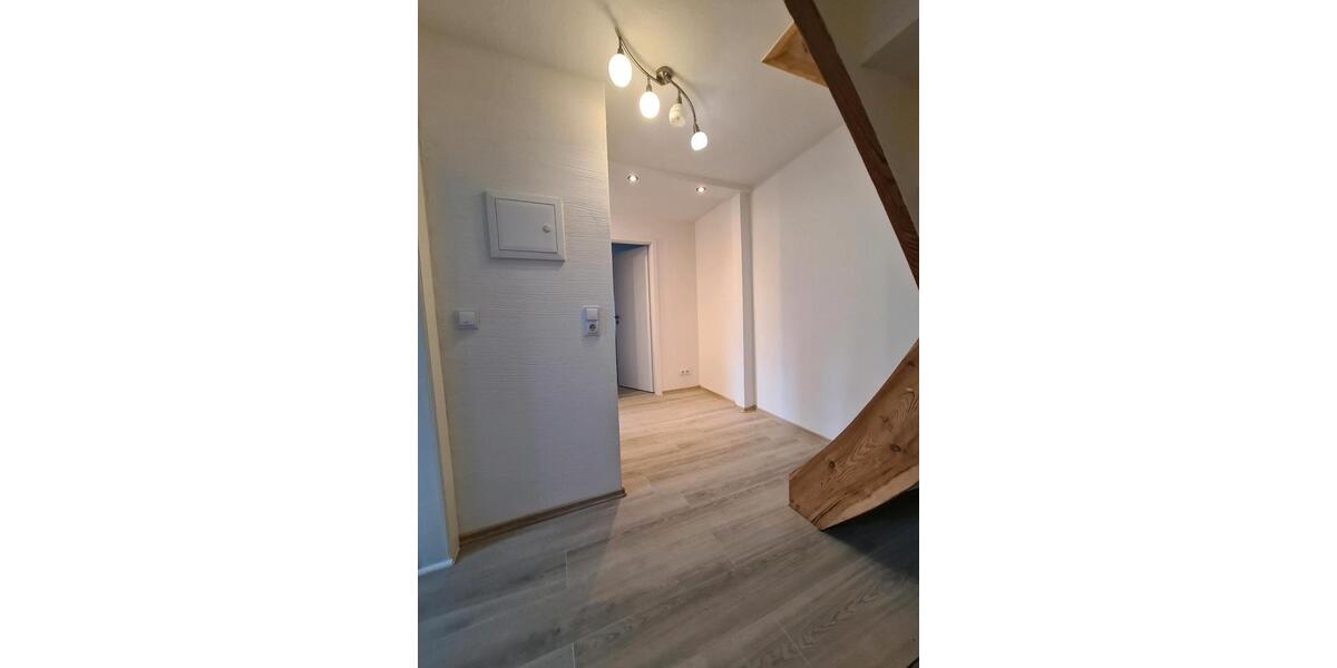Etagenwohnung Lauterbach (Hessen) - 5 Zimmer, 133 m&sup2;, 750&euro; | Angebot:25837996