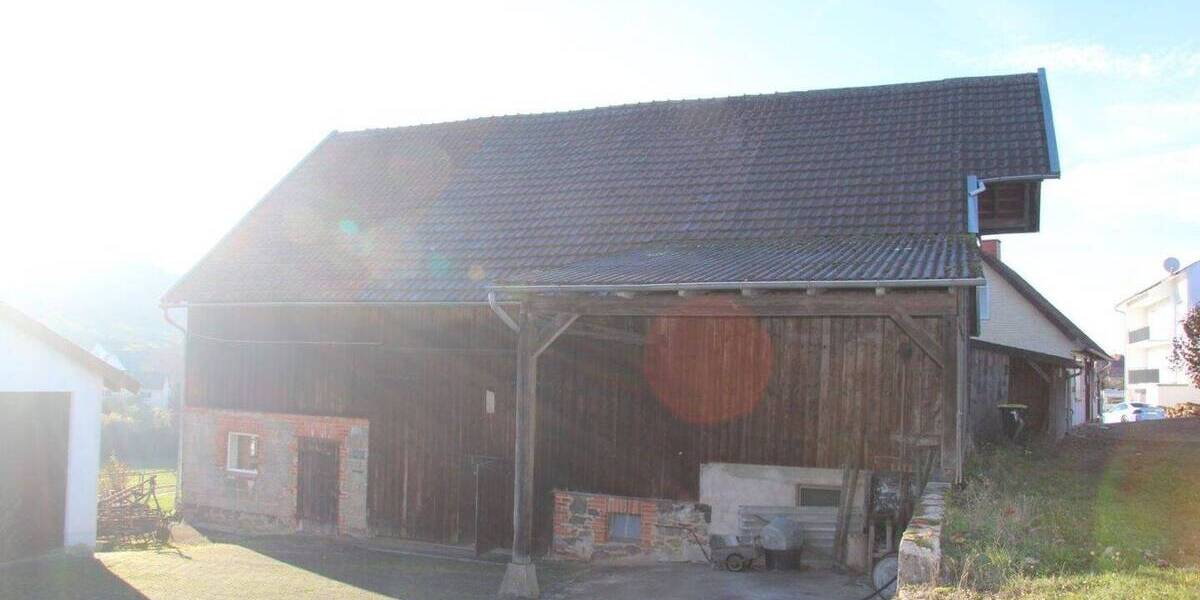 Mehrfamilienhaus, Wohnhaus Herbstein Rixfeld - 8 Zimmer, 190 m&sup2;, 169.000&euro; | Angebot:25746666