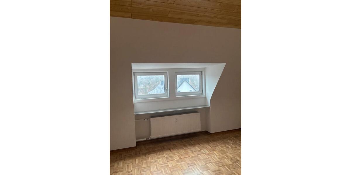 Dachgeschoßwohnung Wildflecken - 4 Zimmer, 80 m&sup2;, 640&euro; | Angebot:24325630