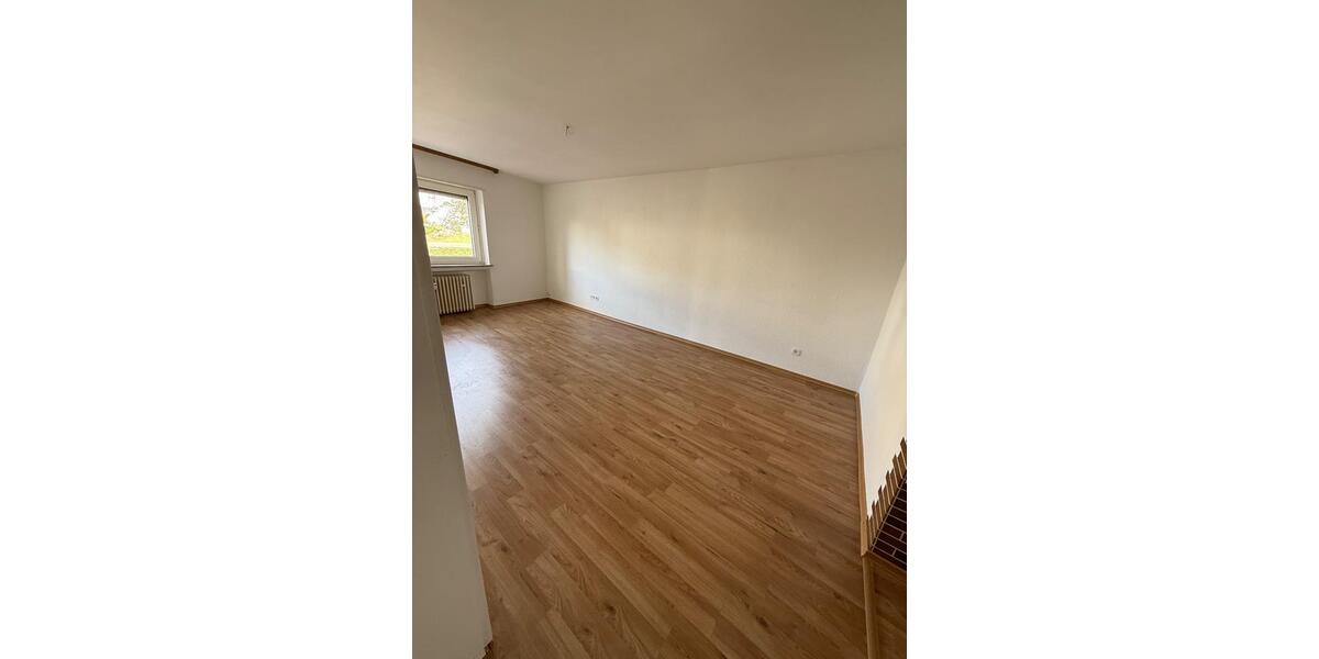 Erdgeschoßwohnung Flieden - 4 Zimmer, 120 m&sup2;, 850&euro; | Angebot:26166538