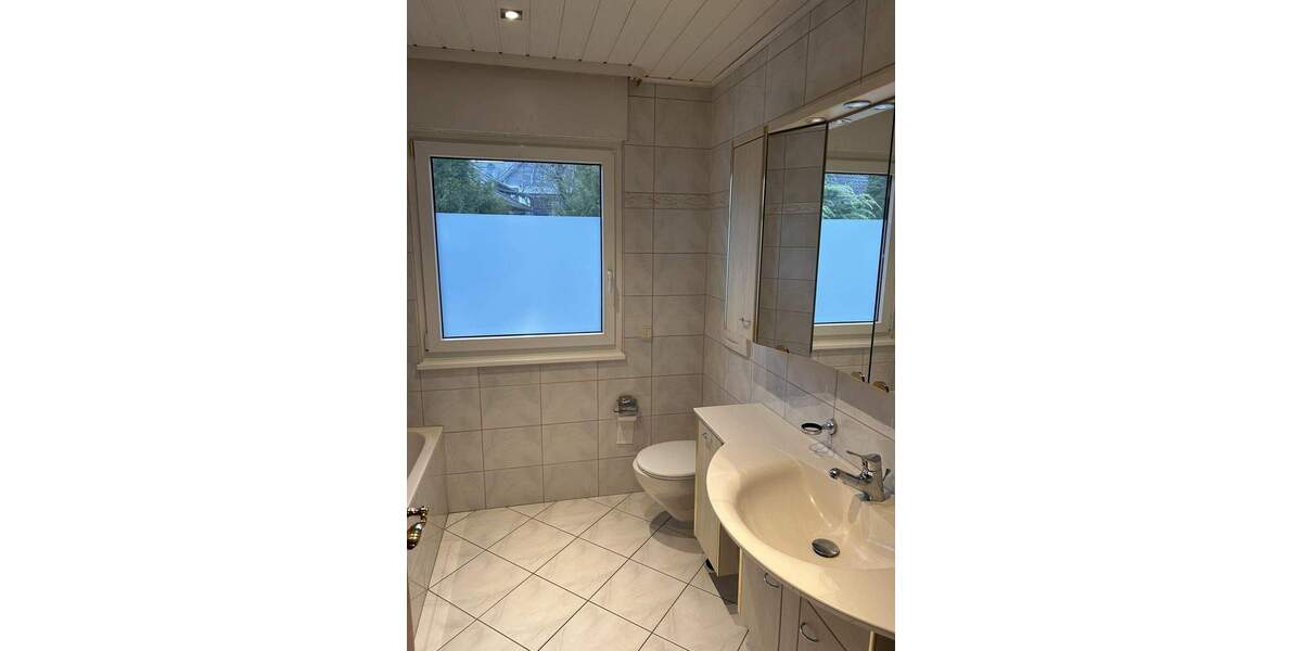 Mehrfamilienhaus, Wohnhaus Neuhof Hattenhof - 7 Zimmer, 210 m&sup2;, 360.000&euro; | Angebot:25815436